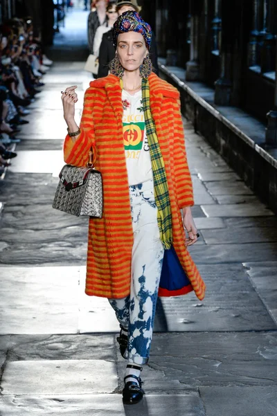 Look 11